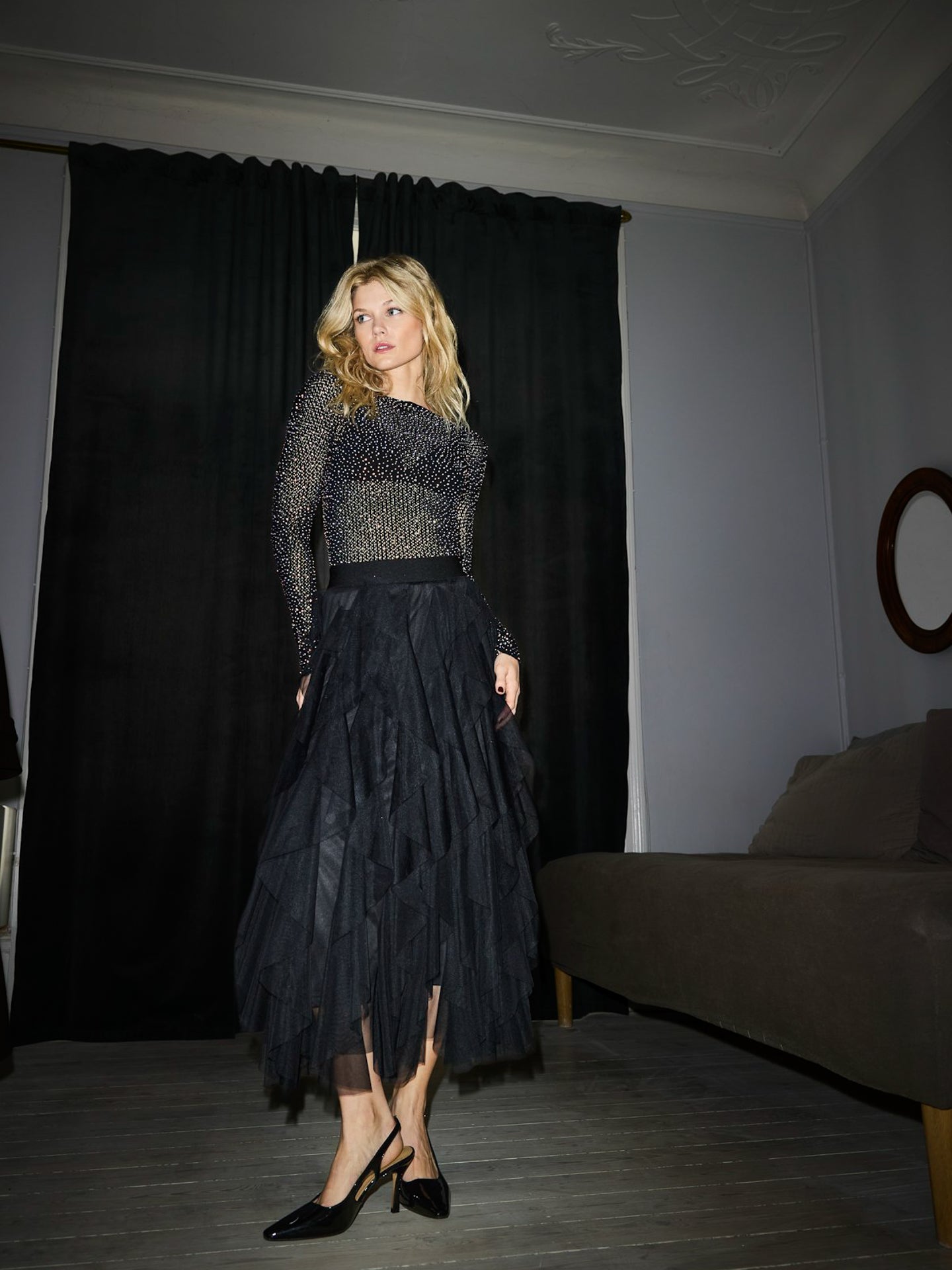 ONLSKY Midi Skirt - Sort (PRE-ORDER)